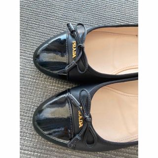 PRADA - PRADAプラダ フラット バレエシューズ 靴エナメル 赤レッド