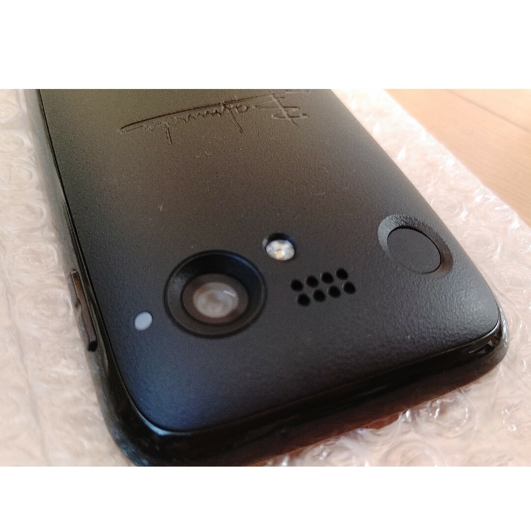 BALMUDA(バルミューダ)のバルミューダフォン  A101BM ブラック 電池容量100% スマホ/家電/カメラのスマートフォン/携帯電話(スマートフォン本体)の商品写真