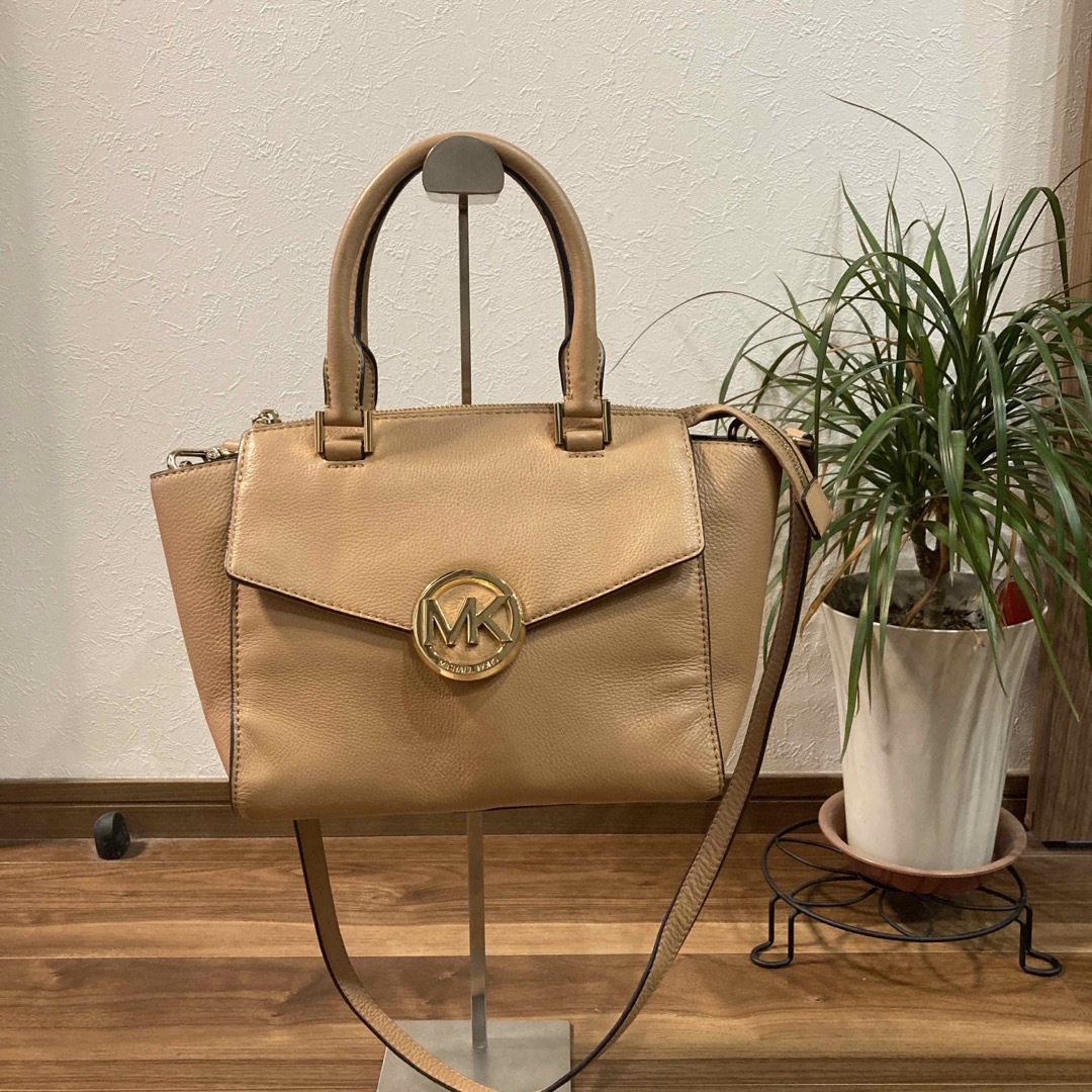 Michael Kors(マイケルコース)の【美品】マイケルコース 2way ショルダーバッグ キャメル 本革 レザー ロゴ レディースのバッグ(ショルダーバッグ)の商品写真