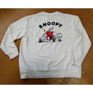 スヌーピー(SNOOPY)の古着　スヌーピー　SNOOPY　トレーナー　Lサイズ(トレーナー/スウェット)