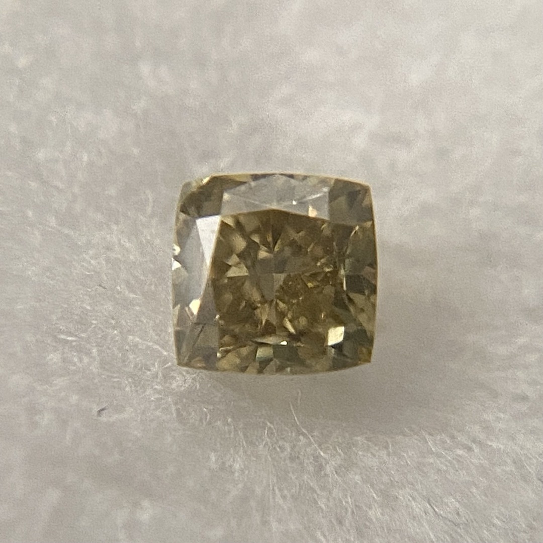 イエローダイヤモンド ルース 0.251ct クッションカットハンドメイド