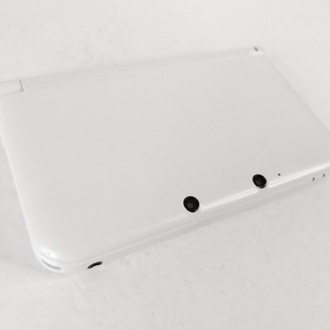 Nintendo　ニンテンドー3DSLL ホワイト　美品　任天堂　ゲーム機