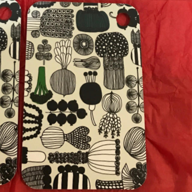 marimekko(マリメッコ)のtakeo様 専用ページ マリメッコ カッティングボード インテリア/住まい/日用品のキッチン/食器(調理道具/製菓道具)の商品写真