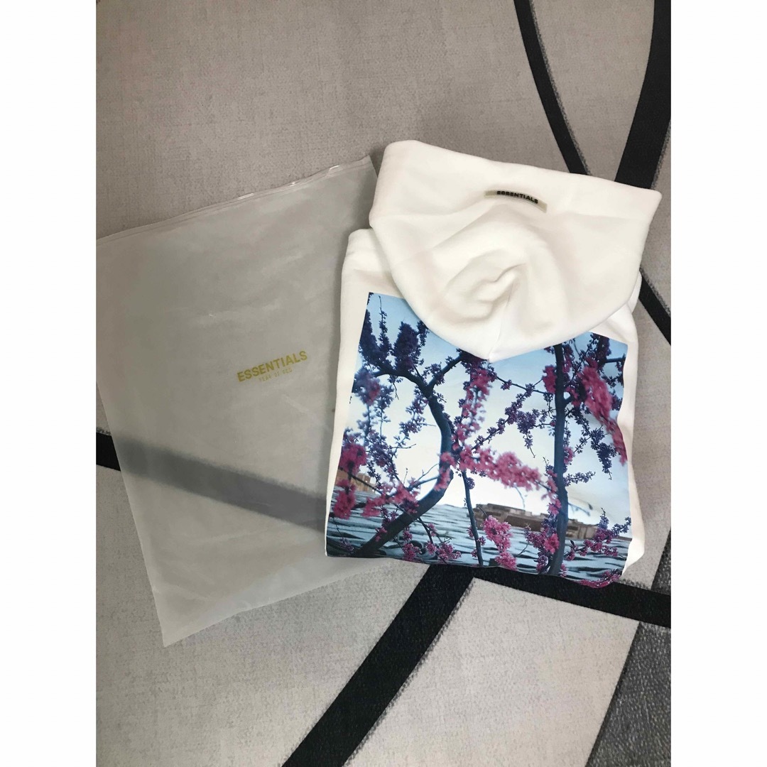 FEAR OF GOD essentials パーカー フィアオブゴッド　花柄