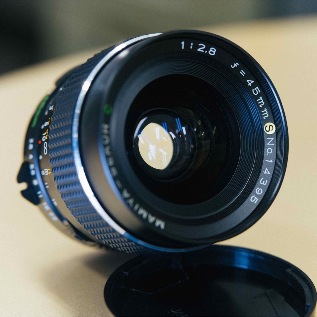 USTMamiya(マミヤ)のMAMIYA-SEKOR C 1:2.8 f=45mm S　虫混入 スマホ/家電/カメラのカメラ(レンズ(単焦点))の商品写真