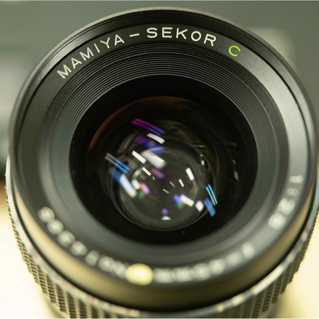 USTMamiya(マミヤ)のMAMIYA-SEKOR C 1:2.8 f=45mm S　虫混入 スマホ/家電/カメラのカメラ(レンズ(単焦点))の商品写真