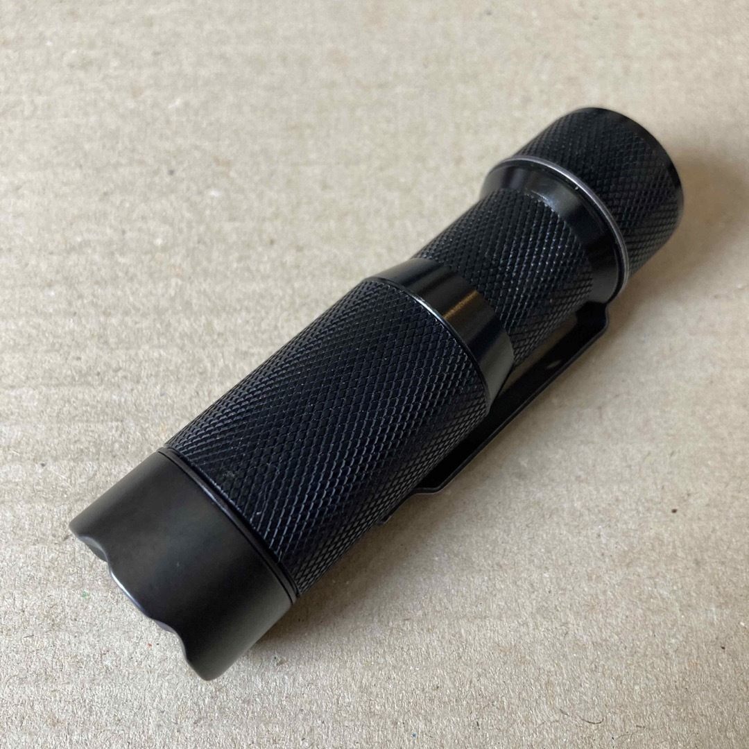 SUREFIRE(シュアファイア)のHDS EDC-New L1B-325 LE クリッキー スポーツ/アウトドアのアウトドア(ライト/ランタン)の商品写真