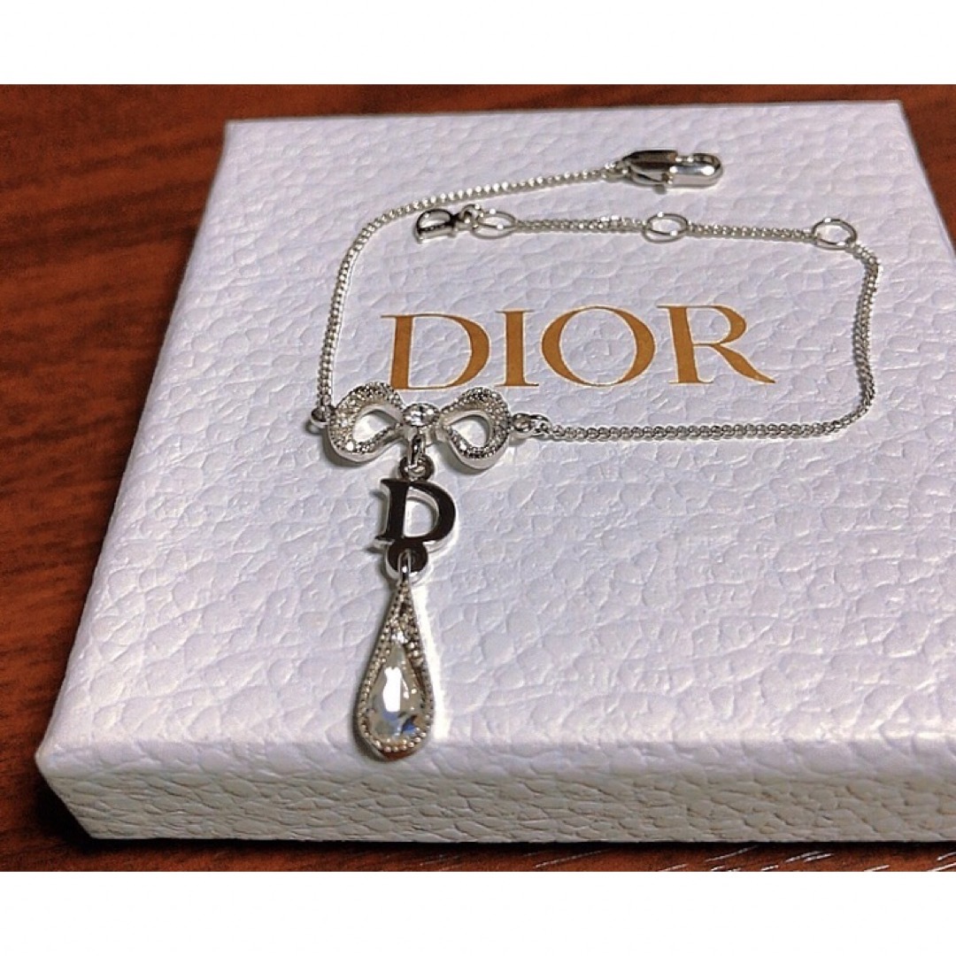 Dior  Dロゴ リボン silver ブレスレット 可愛い ストーン