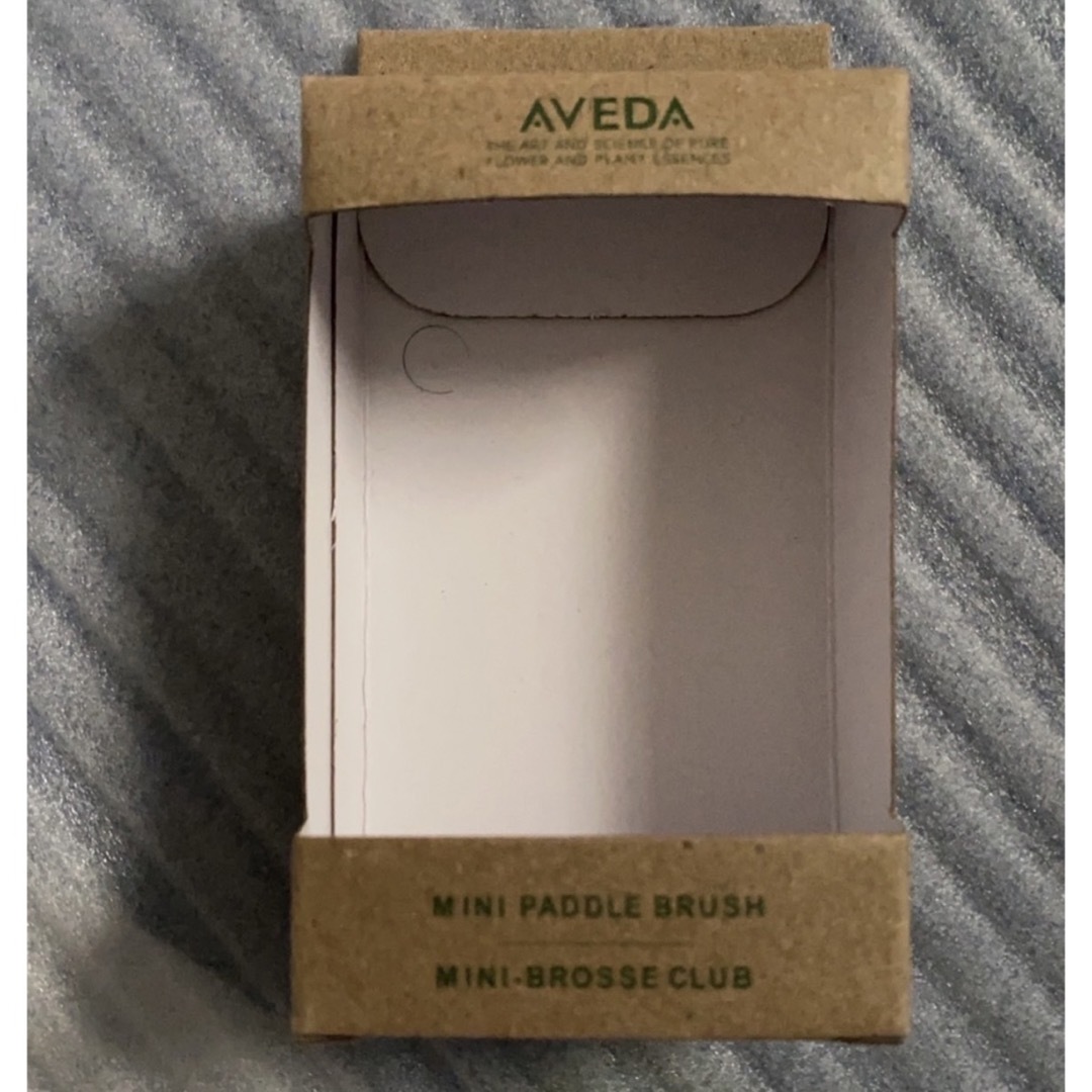 AVEDA(アヴェダ)のmichela様 AVEDA アヴェダ パドルブラシ レギュラーサイズ 頭皮ケア コスメ/美容のヘアケア/スタイリング(ヘアブラシ/クシ)の商品写真