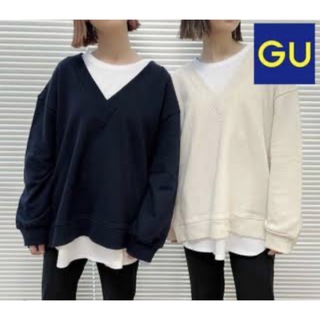 ジーユー(GU)のvネック   トレーナー Mサイズ(Tシャツ/カットソー(半袖/袖なし))