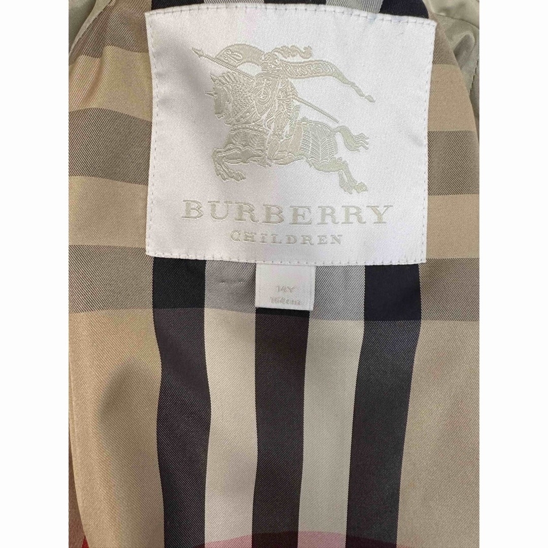 BURBERRY(バーバリー)のバーバリー　トレンチコート　スプリングコート キッズ/ベビー/マタニティのキッズ服女の子用(90cm~)(コート)の商品写真