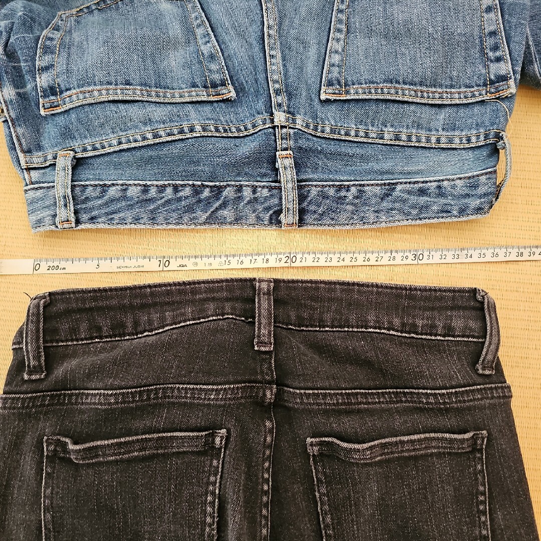 UNIQLO(ユニクロ)のユニクロ 63.5㎝  GAP ブーツカット ジーパン2本セット レディースのパンツ(デニム/ジーンズ)の商品写真