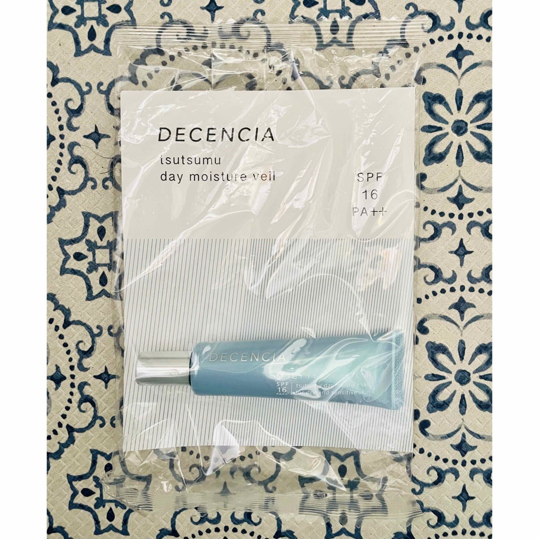 DECENCIA(ディセンシア)のディセンシア つつむ モイスチャーヴェール 敏感肌用日中保湿クリーム 25g コスメ/美容のスキンケア/基礎化粧品(フェイスクリーム)の商品写真