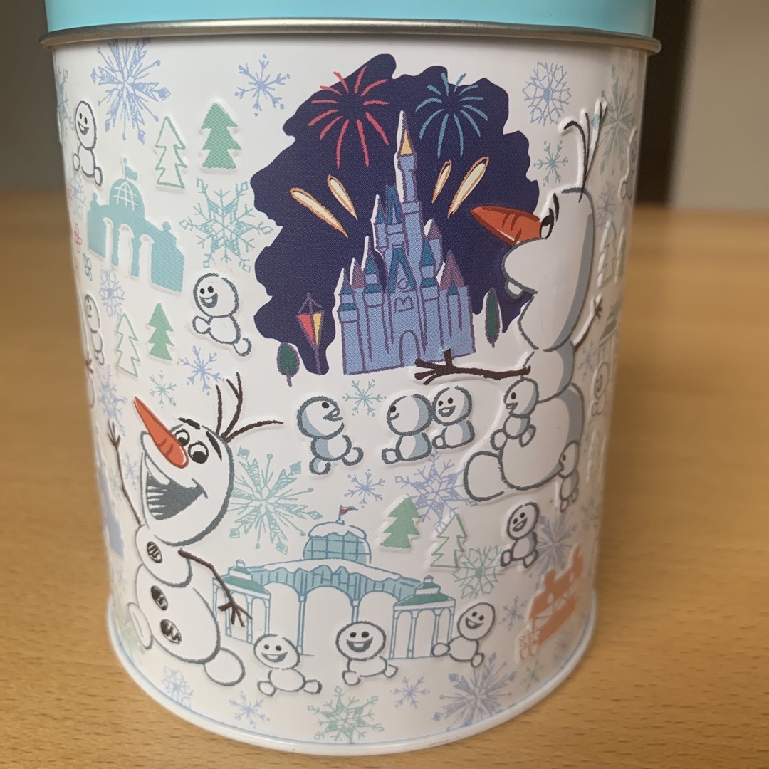 アナと雪の女王(アナトユキノジョオウ)の東京ディズニーランド　クッキー缶　オラフ エンタメ/ホビーのおもちゃ/ぬいぐるみ(キャラクターグッズ)の商品写真