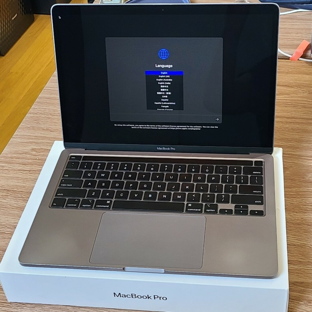 MacBook Pro 2020 Core i7 2.3GHz USキーボード