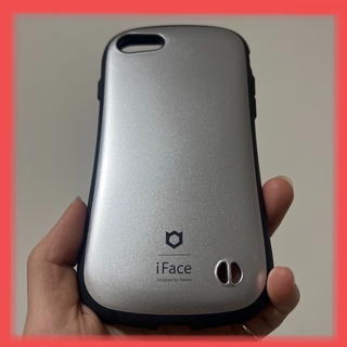 ハミィ(Hamee)のiFace iPhone8 カバー ケース 耐衝撃 シルバー 黒 ブラック(iPhoneケース)