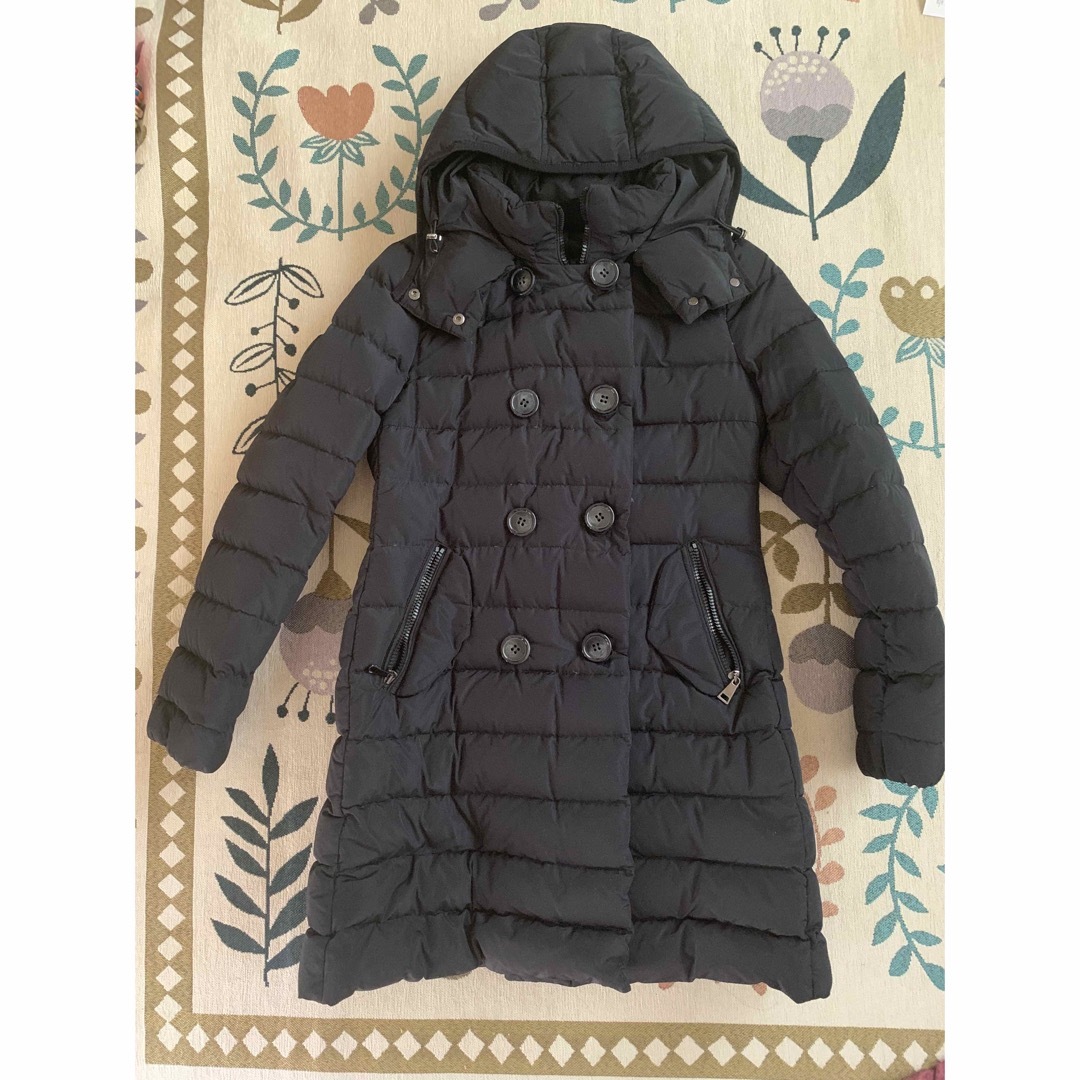 MONCLER(モンクレール)の美品！モンクレール　レディース　ダウンコート　ミドル レディースのジャケット/アウター(ダウンコート)の商品写真