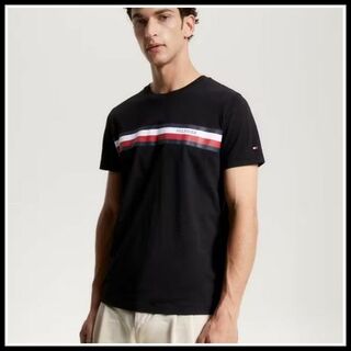 トミーヒルフィガー(TOMMY HILFIGER)のMonotype Slim Fit T-Shirt ブラック　Lサイズ(Tシャツ/カットソー(半袖/袖なし))