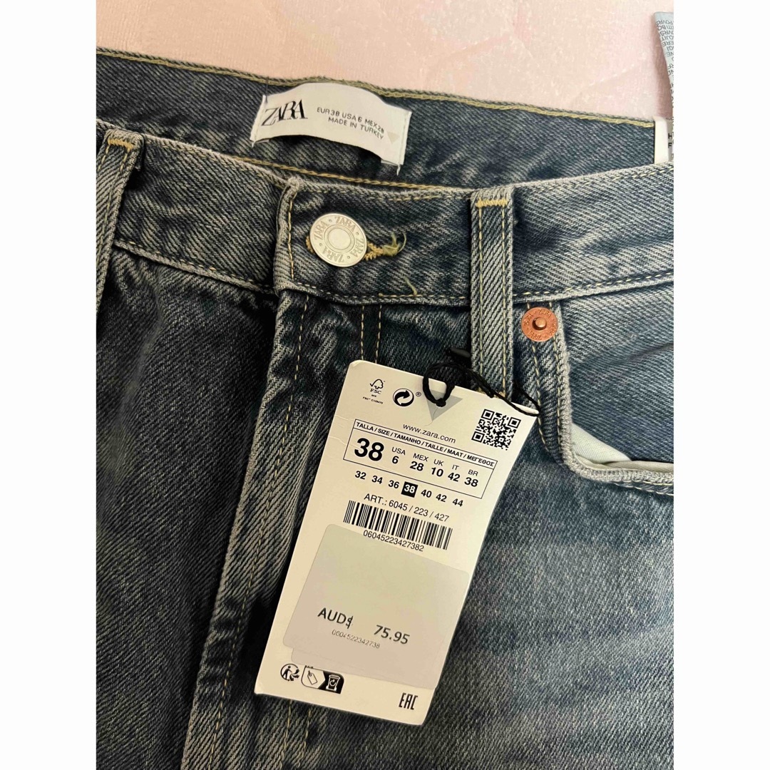 ZARA(ザラ)のZARA 新品　デニム レディースのパンツ(デニム/ジーンズ)の商品写真