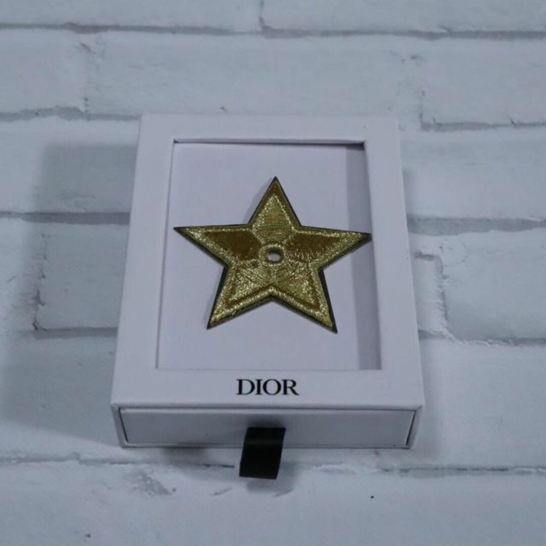 Christian Dior - 【匿名配送】未使用 DIOR ディオール ブローチ 星