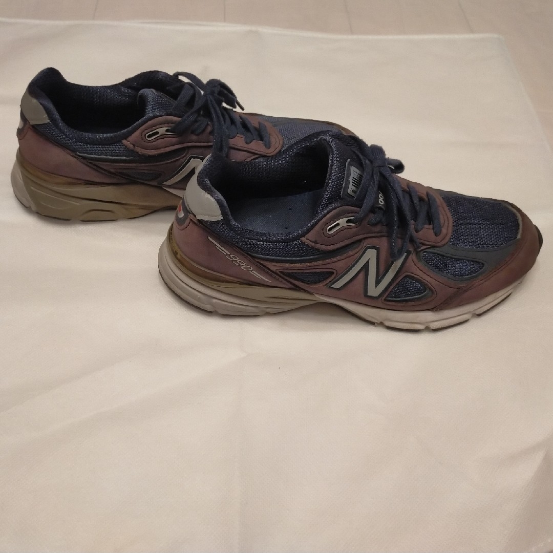 New Balance(ニューバランス)のnew balance M990IN4(v4)　ネイビー　26.5cm 美品 メンズの靴/シューズ(スニーカー)の商品写真