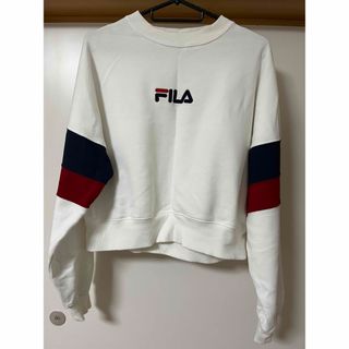 フィラ(FILA)の即購入OK！送料800円込み！FILA トリコロール カラーショート丈トレーナー(トレーナー/スウェット)