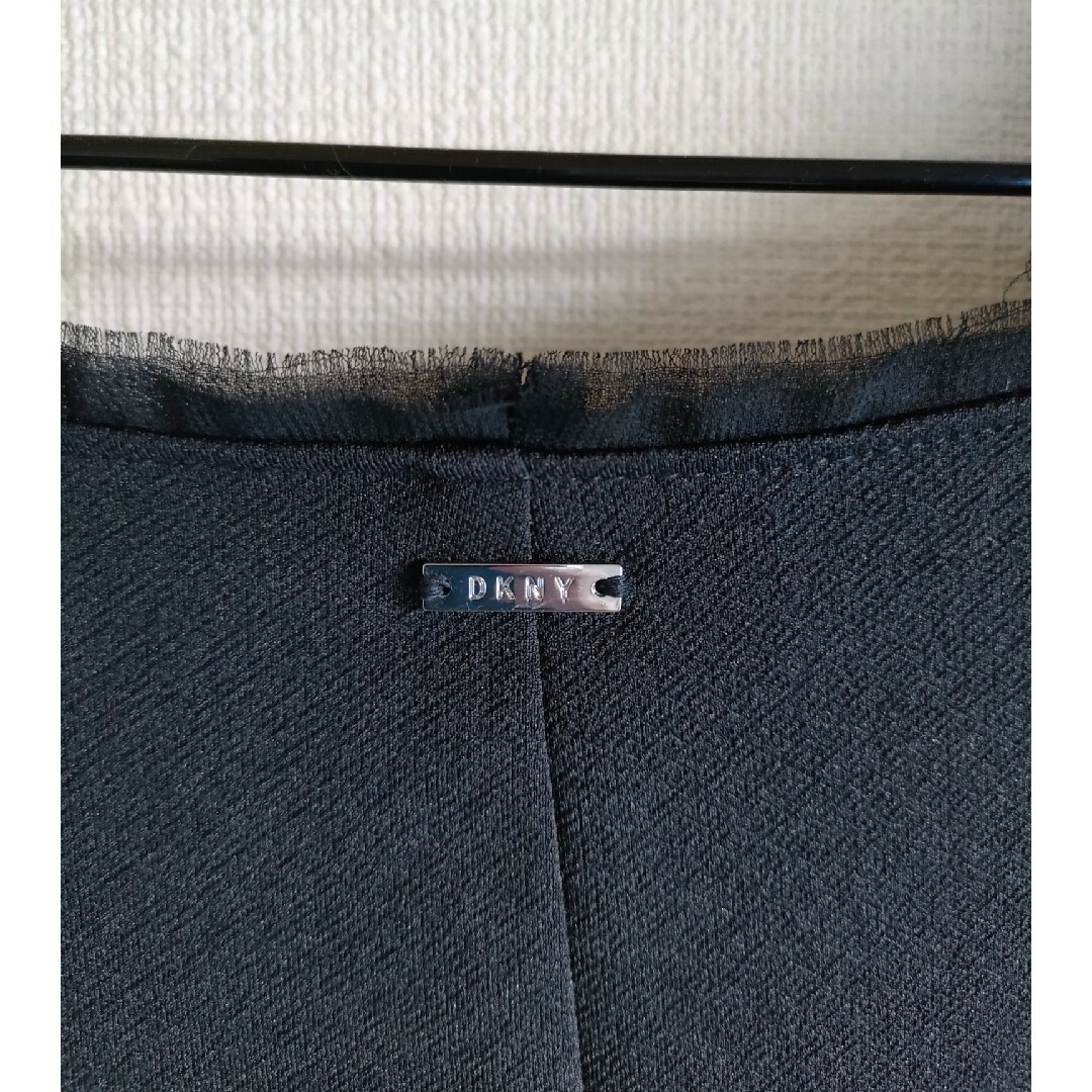 DKNY(ダナキャランニューヨーク)のDKNY　Ｔシャツ　カットソー　М レディースのトップス(カットソー(半袖/袖なし))の商品写真