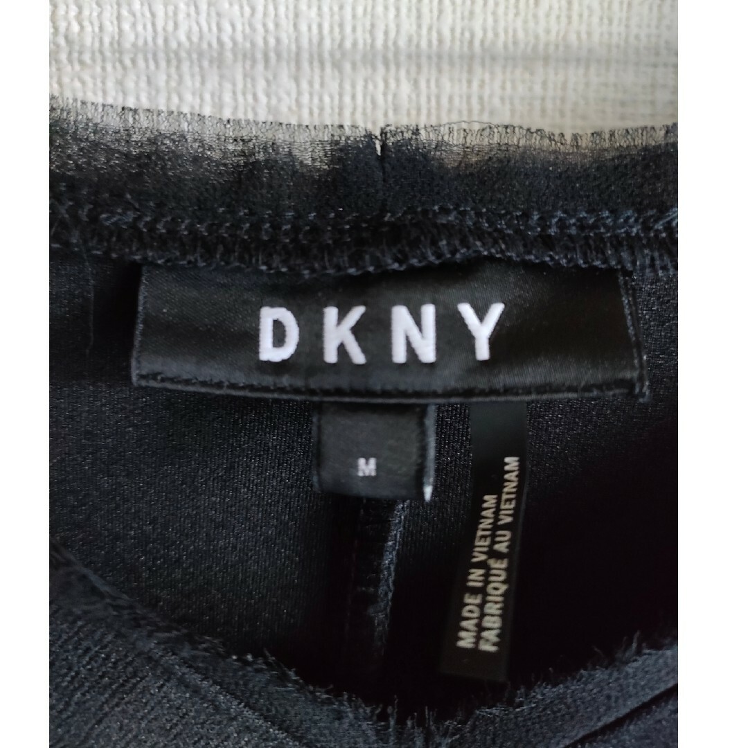 DKNY(ダナキャランニューヨーク)のDKNY　Ｔシャツ　カットソー　М レディースのトップス(カットソー(半袖/袖なし))の商品写真