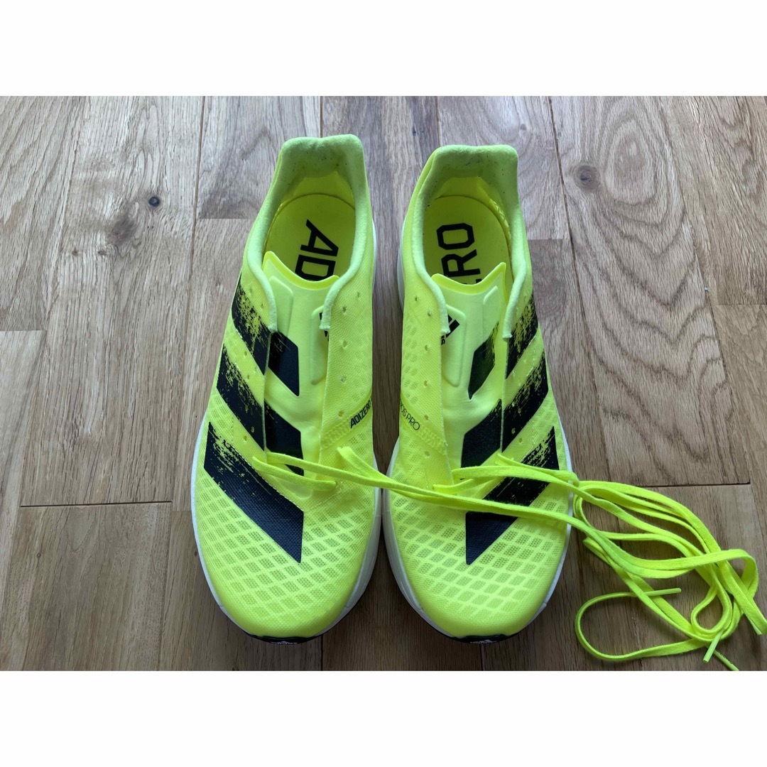 ランニングシューズ　adidas adios pro