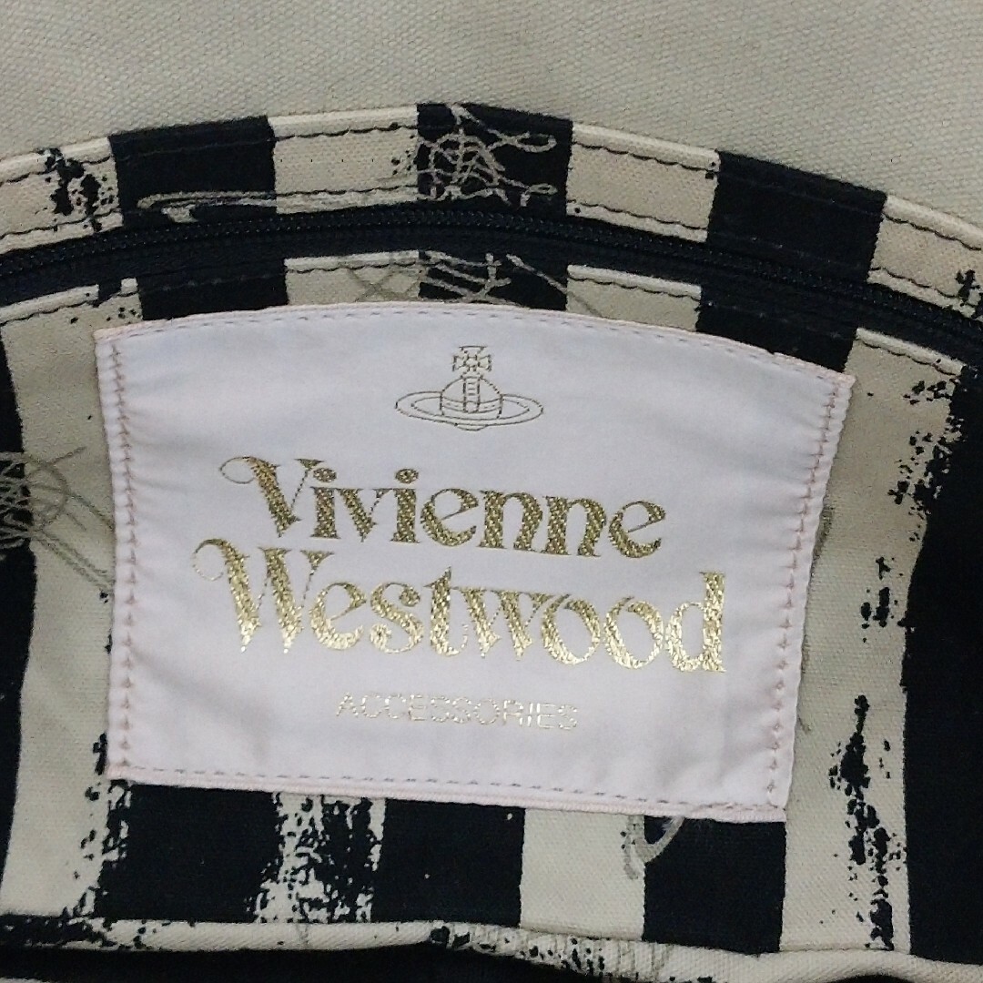 Vivienne Westwood(ヴィヴィアンウエストウッド)のvivienne westwood ベイカー ストリート ショルダー バッグ レディースのバッグ(ショルダーバッグ)の商品写真