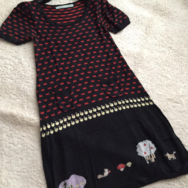 franche lippee(フランシュリッペ)の美品★cherir la femme シェリーラファム★総柄ニットワンピース レディースのワンピース(ひざ丈ワンピース)の商品写真