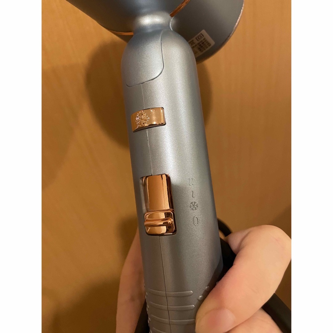 Dyson(ダイソン)のヘアドライヤー スマホ/家電/カメラの美容/健康(ドライヤー)の商品写真