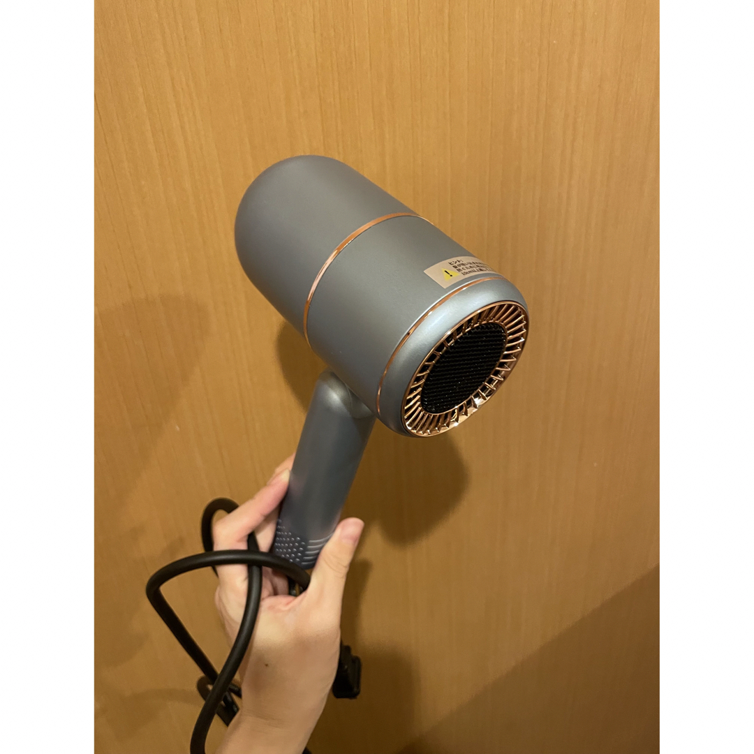 Dyson(ダイソン)のヘアドライヤー スマホ/家電/カメラの美容/健康(ドライヤー)の商品写真