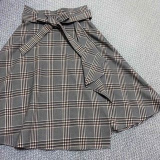 スウィングル(Swingle)の【美品】Swingle スカート(ひざ丈スカート)