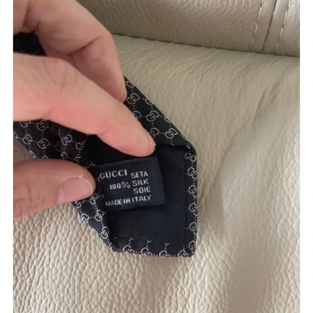 Gucci(グッチ)のグッチ　GUCCI ネクタイ　gg柄　シグネチャー　ブラック メンズのファッション小物(ネクタイ)の商品写真