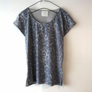 レイビームス(Ray BEAMS)の美品　レイビームス　RAY BEAMS　ヒョウ柄Tシャツ　フレンチスリーブ(Tシャツ(半袖/袖なし))