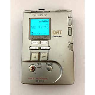 SONY - SONY TCD-D100 DAT Walkman   