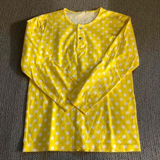 マリメッコ(marimekko)のマリメッコ　長袖　Tシャツ　140 ボタン　黄色　イエロードット　水玉(カットソー(長袖/七分))