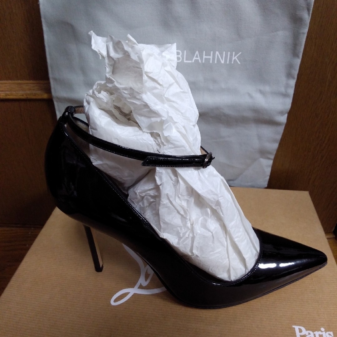 MANOLO BLAHNIK(マノロブラニク)の確認用☆新品　マノロブラニク　パンプス　ハイヒール　ブラック　黒　37.5 レディースの靴/シューズ(ハイヒール/パンプス)の商品写真