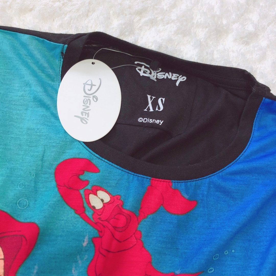 アリエル(アリエル)のアリエル　tシャツ　リトルマーメイド　ディズニー　黒　ときめき　可愛い　キュート レディースのトップス(Tシャツ(半袖/袖なし))の商品写真