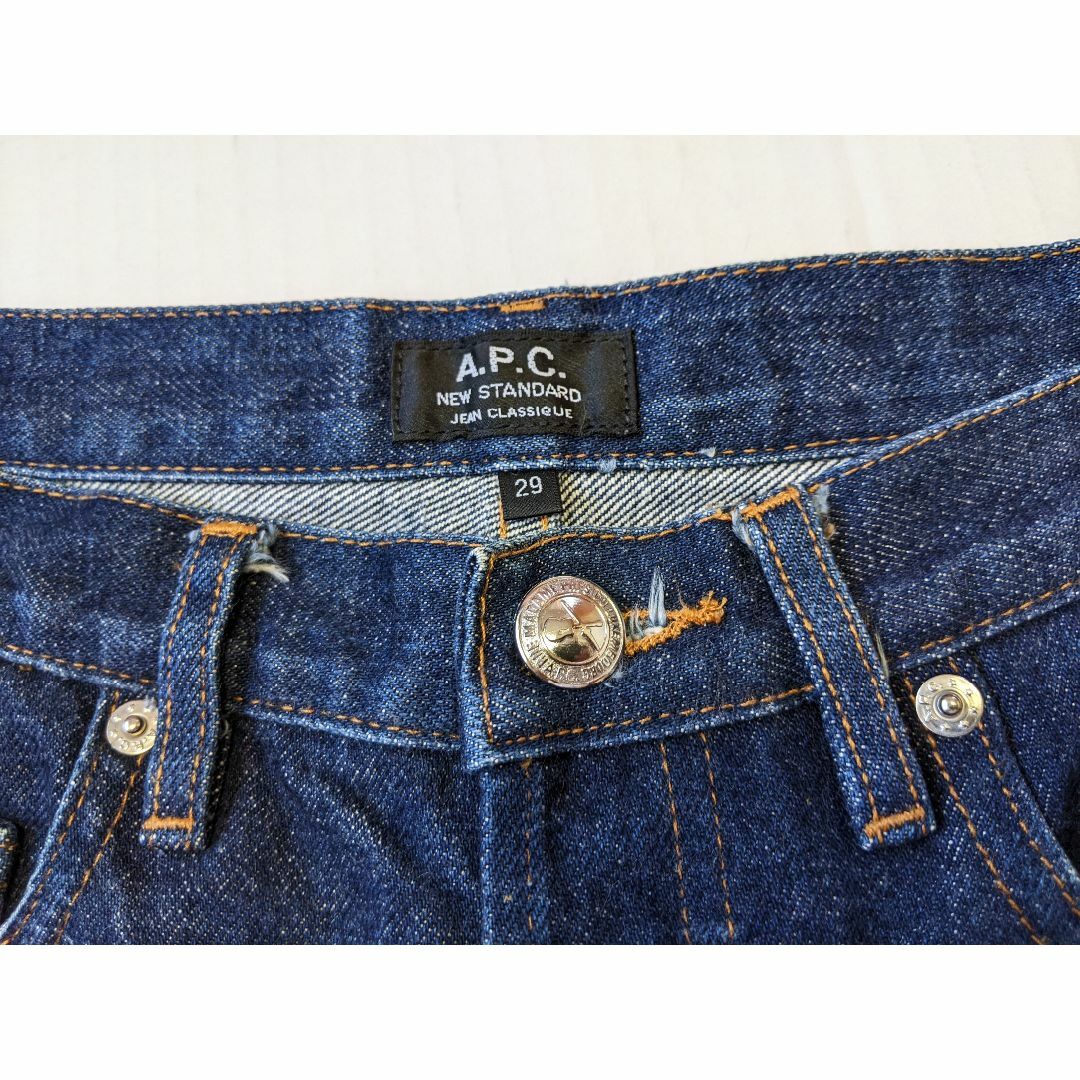 A.P.C(アーペーセー)のA.P.C. アーペーセー ニュースタンダード セルビッチデニム w29   メンズのパンツ(デニム/ジーンズ)の商品写真