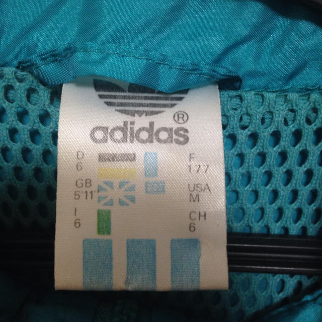 adidas(アディダス)のアディダス 古着 レディースのジャケット/アウター(ブルゾン)の商品写真