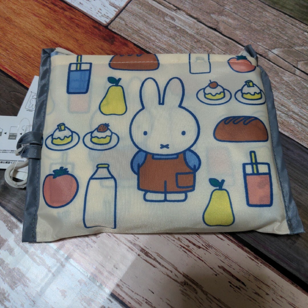 miffy(ミッフィー)のミッフィー　エコバッグ　エコ　便利　ショッピングバッグ　ディック・ブルーナ　新品 レディースのバッグ(トートバッグ)の商品写真