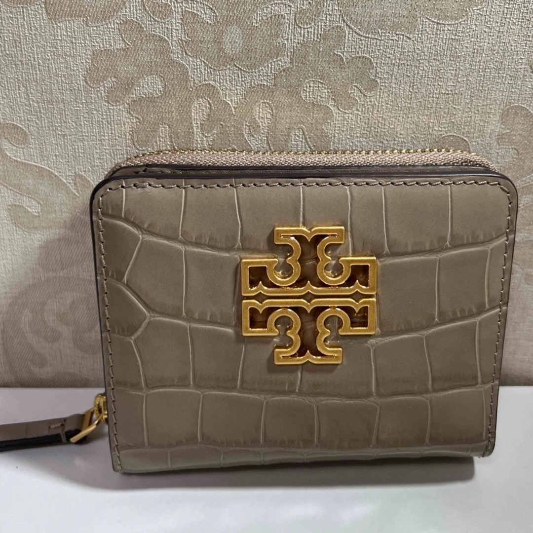 トリーバーチ 財布 TORY BURCH クロコエンボス　型押し　二つ折り財布