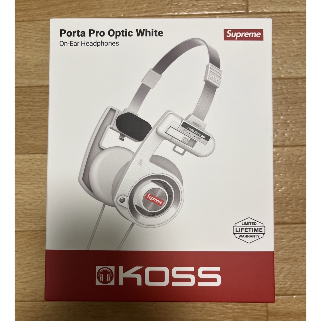 Supreme(シュプリーム)のSupreme Koss Portapro Headphones White スマホ/家電/カメラのオーディオ機器(ヘッドフォン/イヤフォン)の商品写真