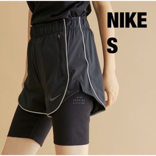 ナイキ(NIKE)の新品 NIKE ナイキ ランディビジョン ウィメンズ 黒 ショートパンツ タイツ(ウェア)