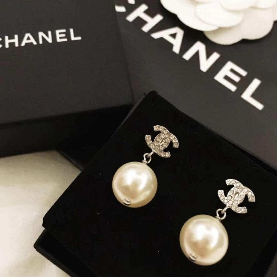 CHANEL シャネル  パール　ピアス