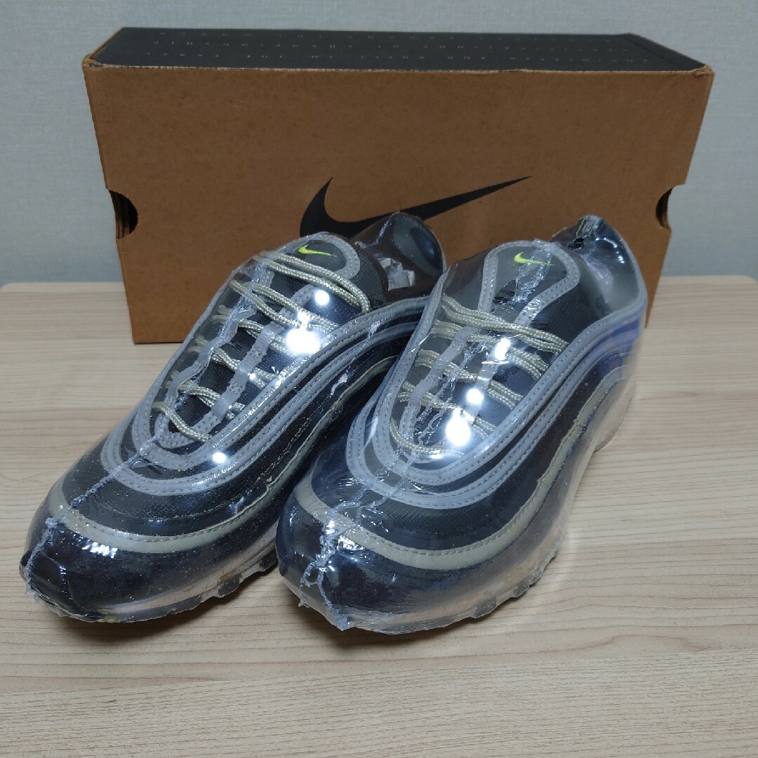 NIKE(ナイキ)のナイキ　AIR MAX 98 オリジナル メンズの靴/シューズ(スニーカー)の商品写真