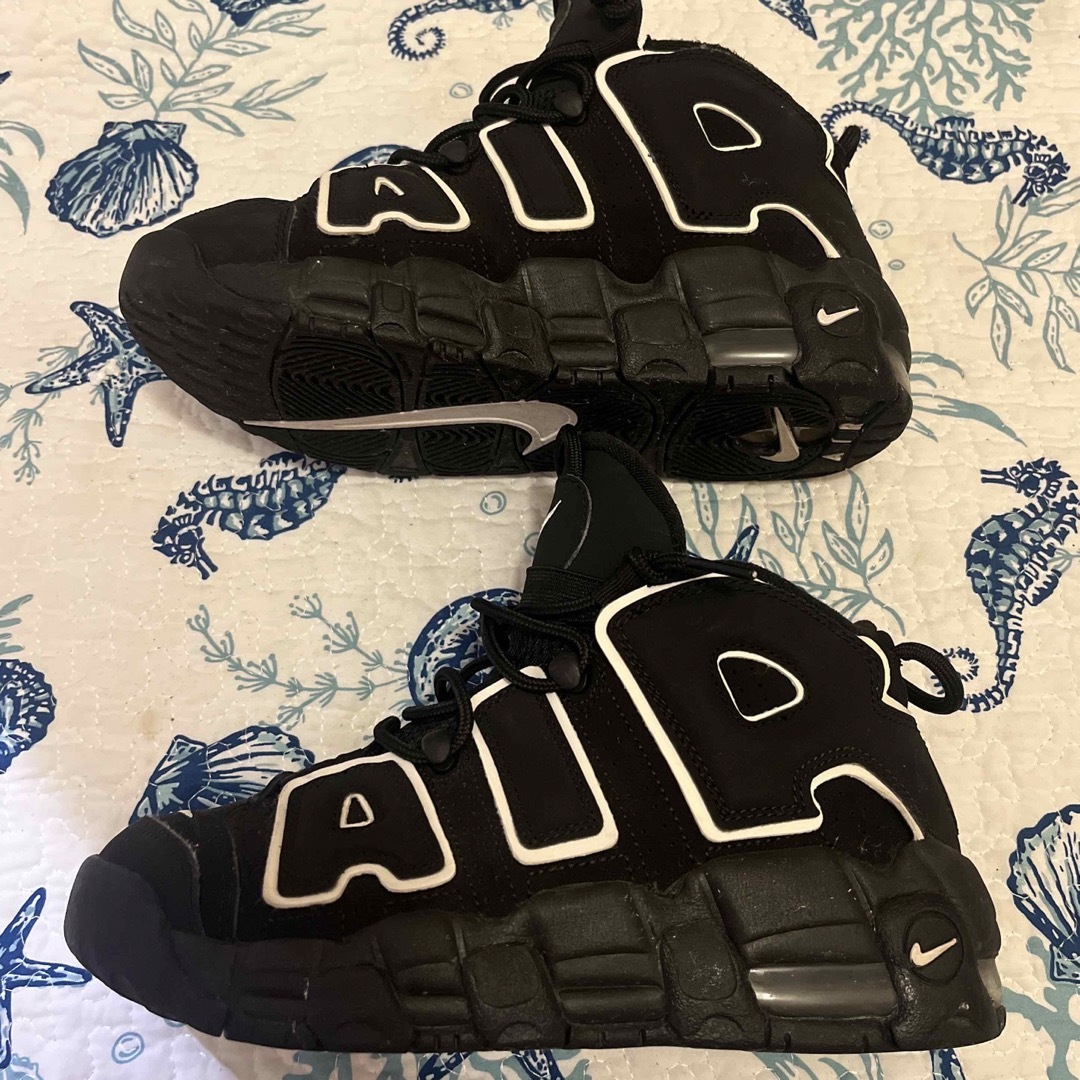 NIKE(ナイキ)のNike Air More Uptempo "Black/White" 2020 レディースの靴/シューズ(スニーカー)の商品写真