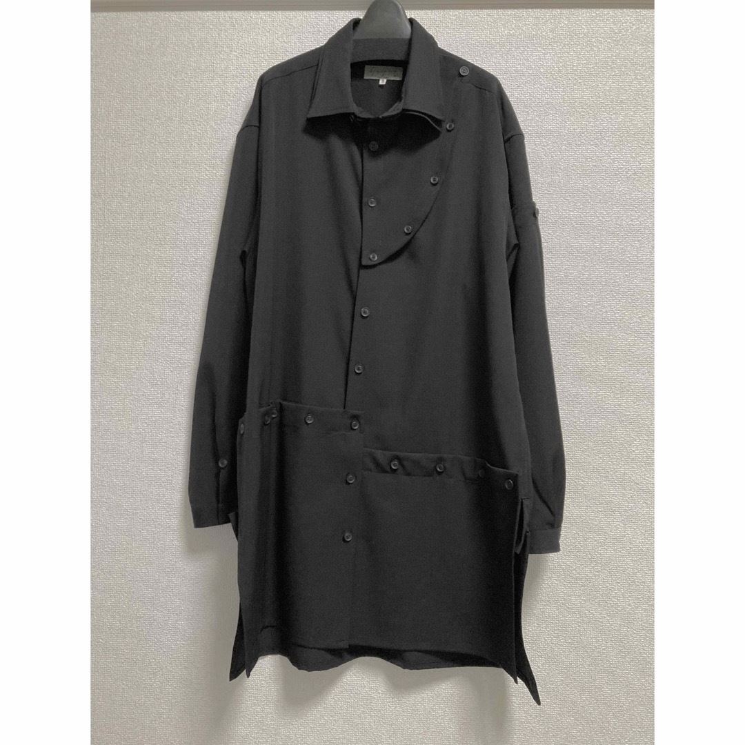 Yohji Yamamoto(ヨウジヤマモト)のyohji yamamoto■ヨウジヤマモト シャツ アウター   黒 メンズのトップス(シャツ)の商品写真